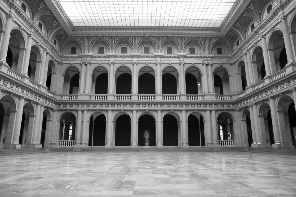 Nikon 24mm, f/4.5 1/100 @ ISO400